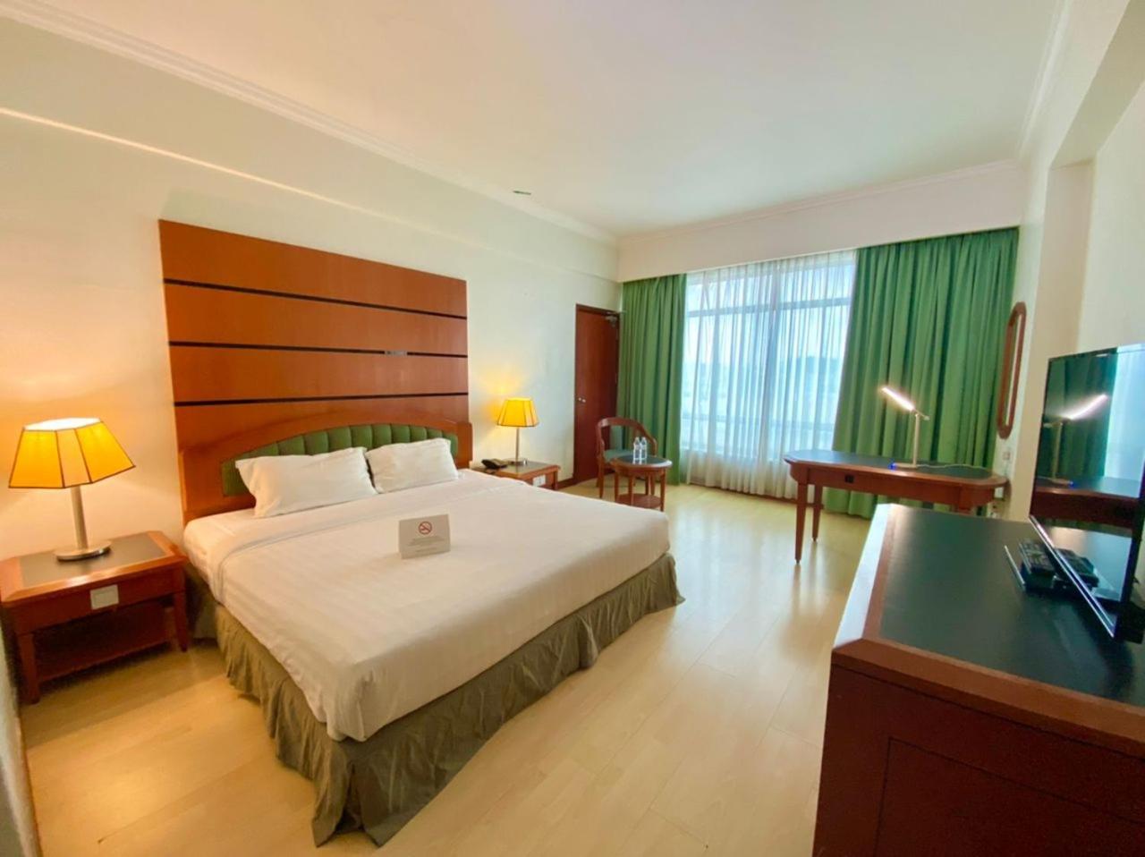 Oriental Crystal Hotel Kajang Eksteriør billede