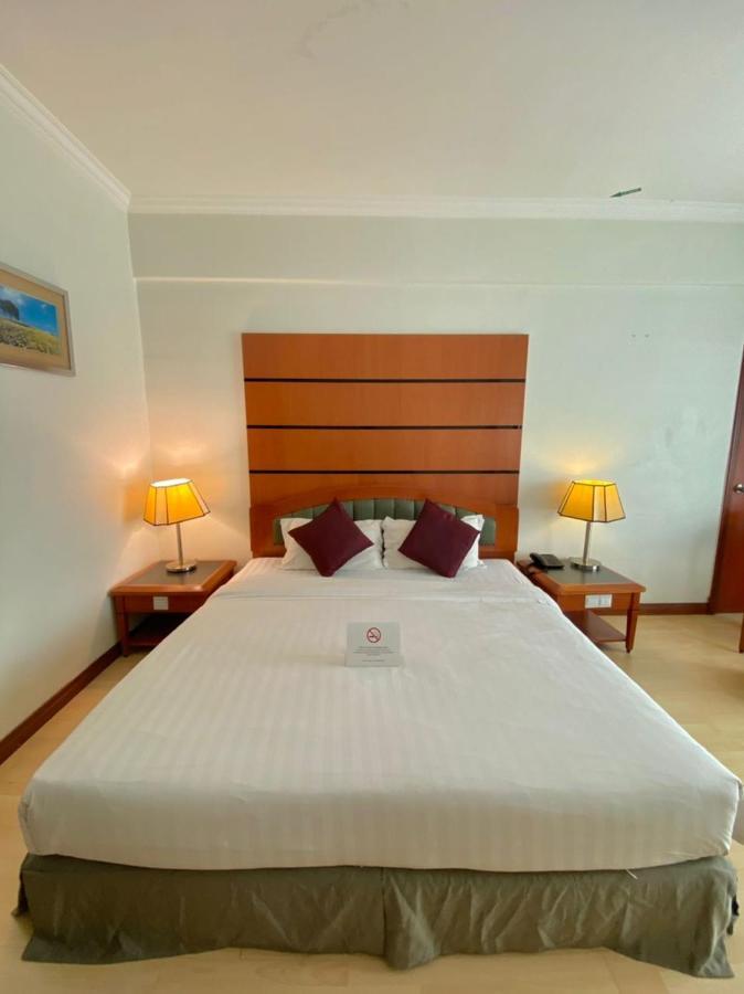 Oriental Crystal Hotel Kajang Eksteriør billede