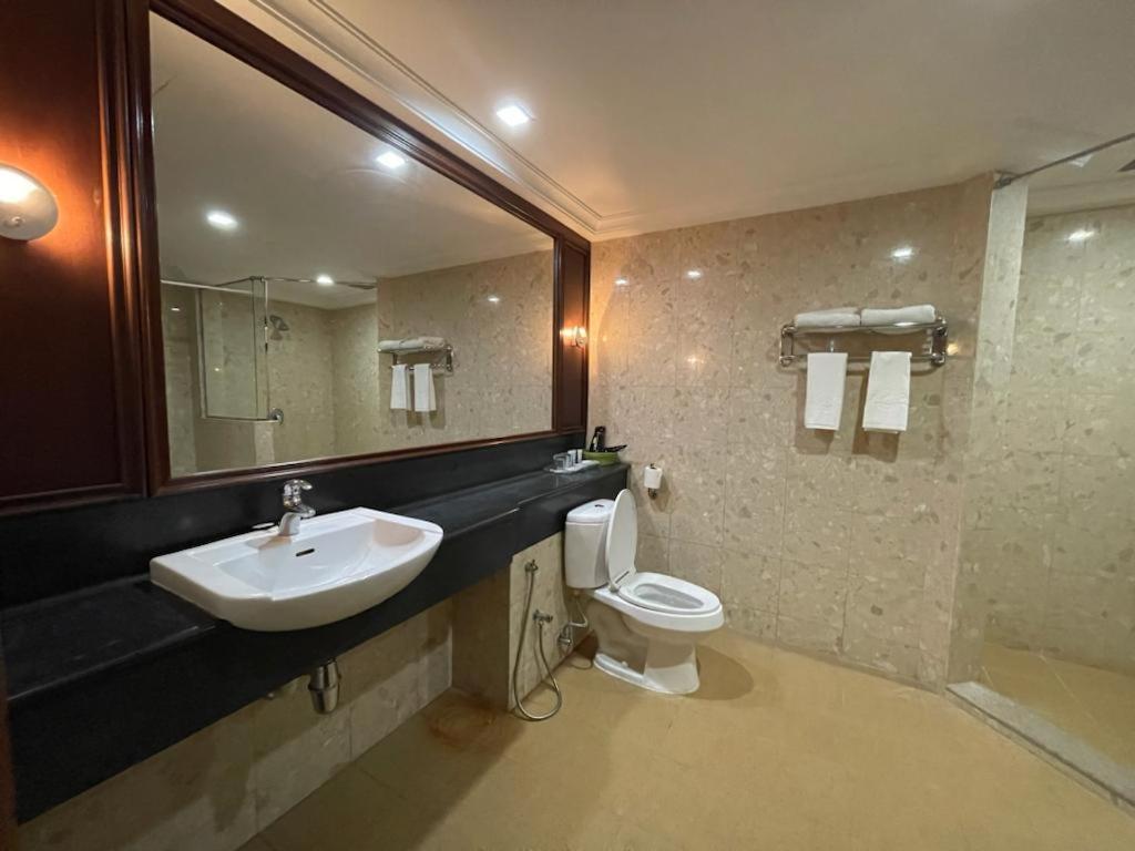 Oriental Crystal Hotel Kajang Eksteriør billede