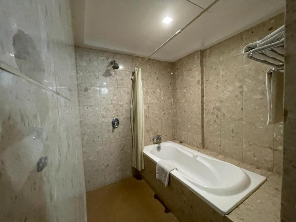 Oriental Crystal Hotel Kajang Eksteriør billede